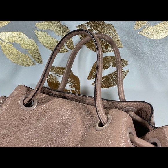 MK Handbag - Picture 8 of 13